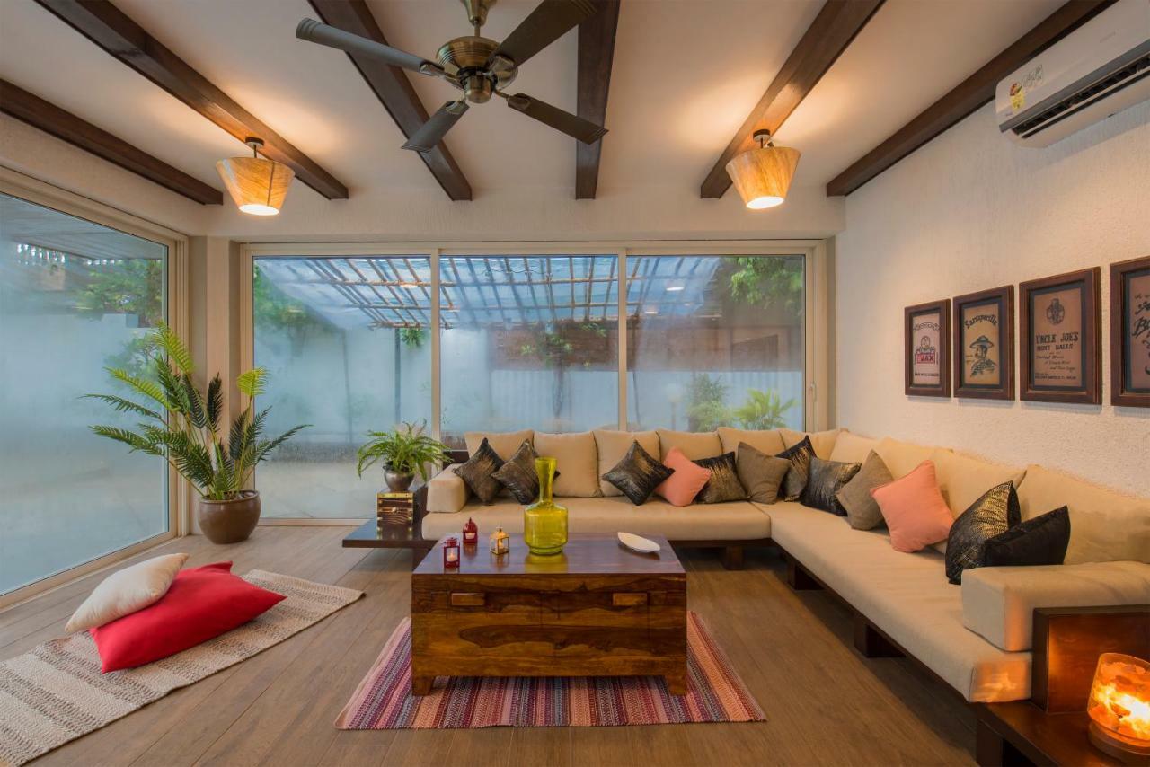 El Lodge By Stayvista - Pool, Lawn, And A Charming Gazebo For Your Perfect Getaway 罗纳瓦拉 外观 照片